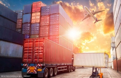 卡車(chē)貨運(yùn)